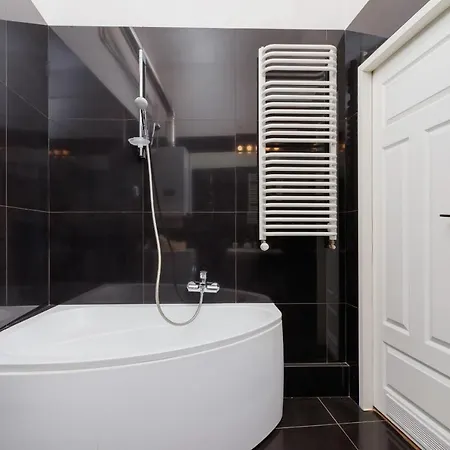 Apartament Przy Murach By Renters Apartment *