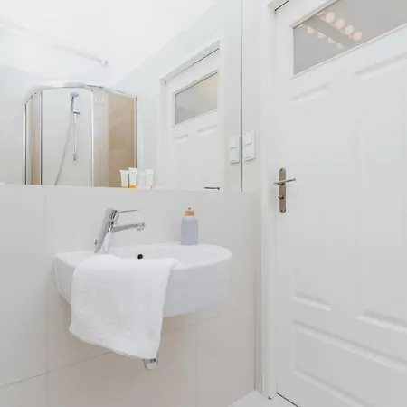 Apartament Przy Murach By Renters Kraków